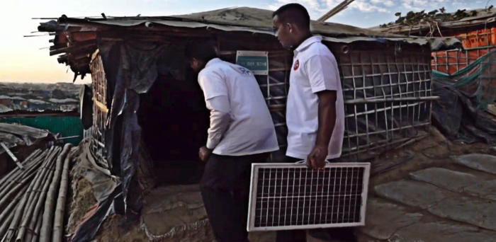 Singapore donation , sedekah and charity for providing solar panel for needy homes of poor people 